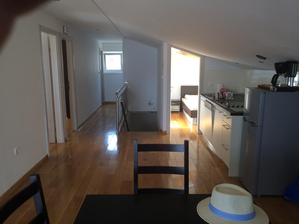 Apartment Susanj Karlobag